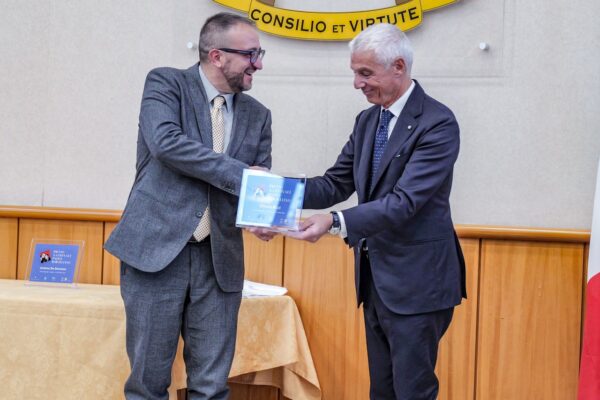 L2423461 - dimensioni grandi